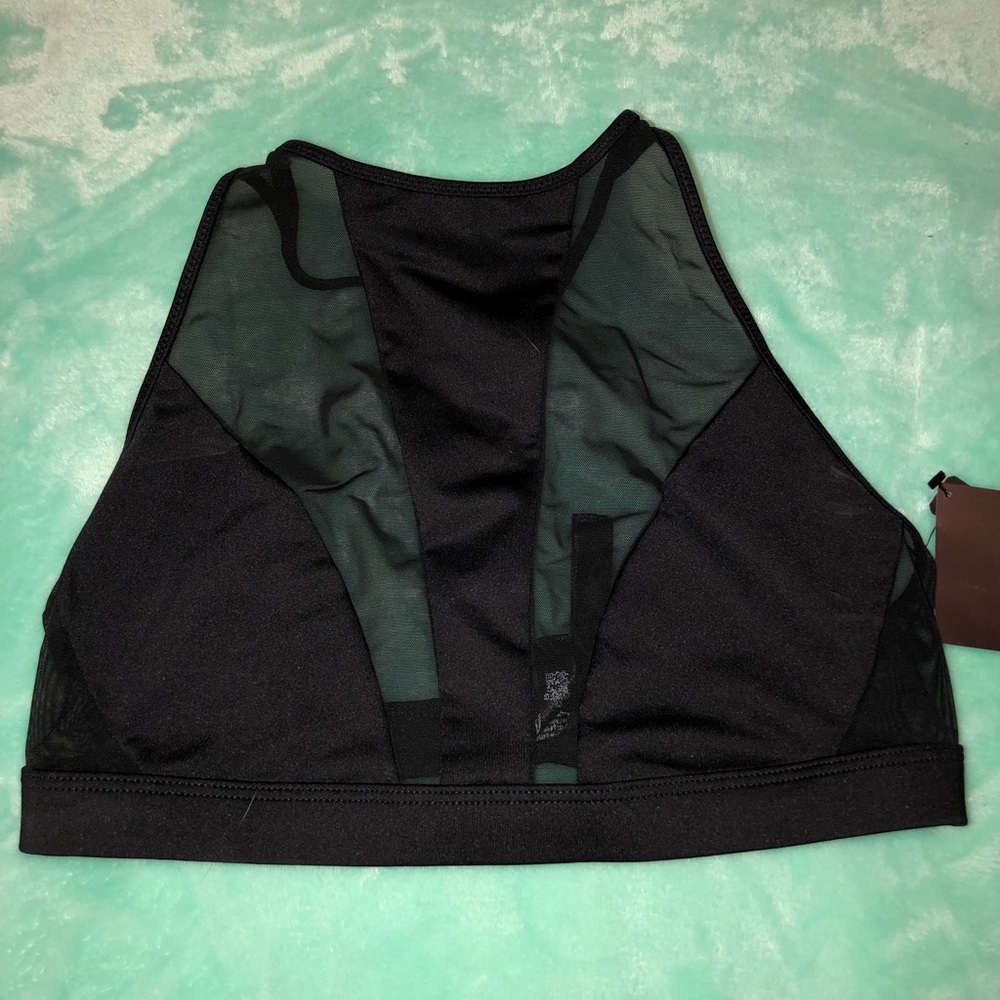 Victoria’s Secret Sports Bra Small NWT